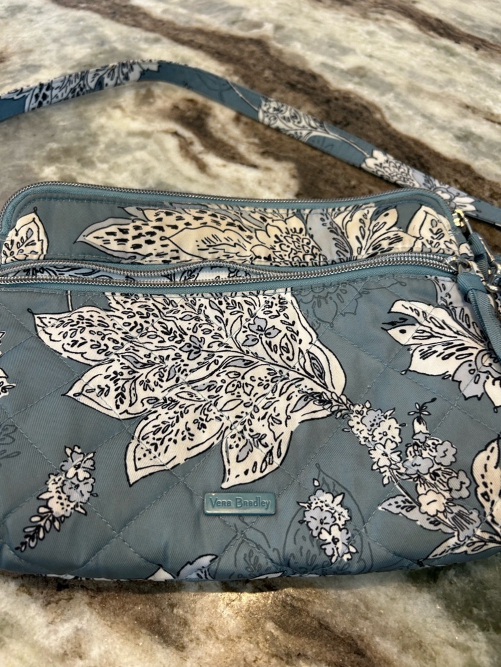Vera Bradley triple compartment Crossbody in tiger lily blue has stains GUC - Picture 2 of 9
